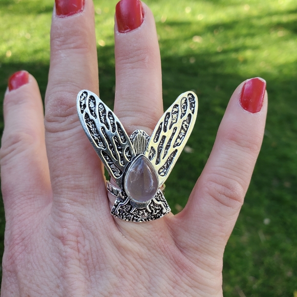 New Rose Quartz Flying Insect Silver Ring. - Picture 15 of 15